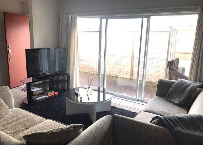  at 2/35A Tennyson Avenue, Takapuna, North Shore City, Auckland
