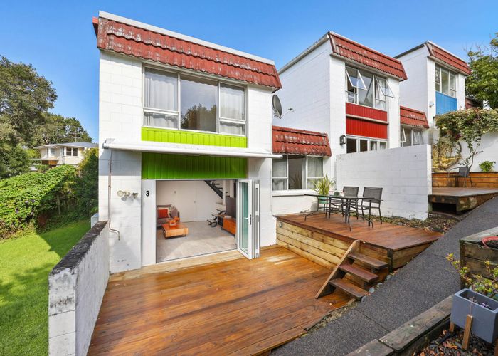  at 3/52 Fruitvale Road, New Lynn, Waitakere City, Auckland