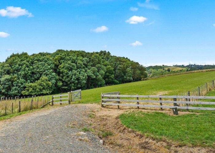  at 74E Broken Bridge Road, Hunua, Franklin, Auckland