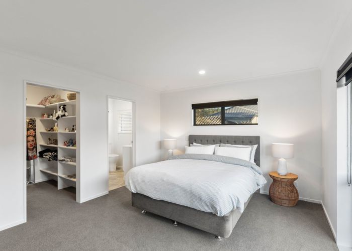  at 32 Monarch Place, Paraparaumu Beach, Kapiti Coast, Wellington