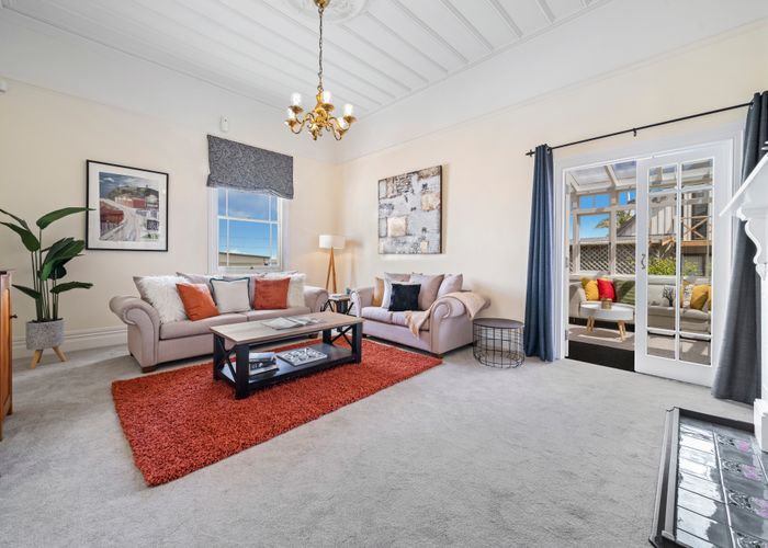  at 4 Symonds Street, Onehunga, Auckland