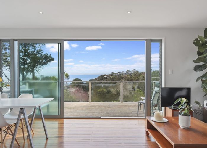  at 8 Mceldowney Road, Titirangi, Waitakere City, Auckland