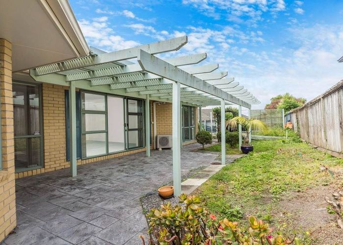  at 6 Mackwell Road, Albany, North Shore City, Auckland