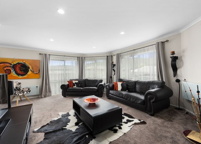  at 21 Percy Kinsman Crescent, Riverstone Terraces, Upper Hutt