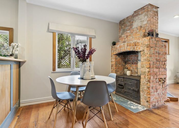  at 16 Northland Road, Northland, Wellington