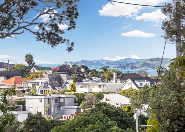  at 29 Dudley Road, Mission Bay, Auckland