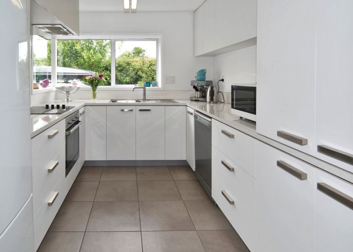  at 2/439 Avonhead Road, Avonhead, Christchurch