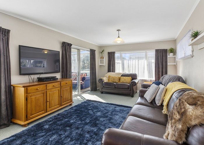  at 97 Bell Street, Tawa, Wellington