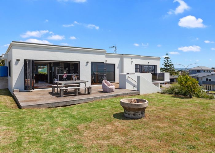 Free property data for 15 Anchorage Grove, Coastlands, Whakatane