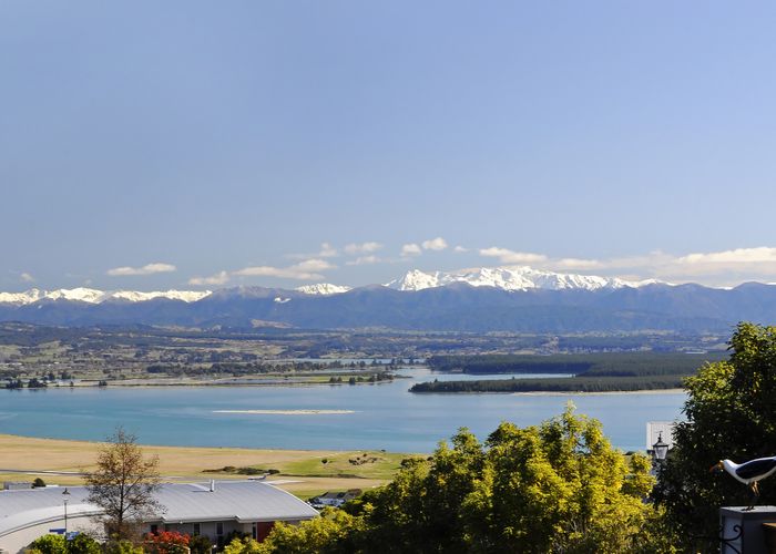  at 19 Windsor Drive, Britannia Heights, NELSON