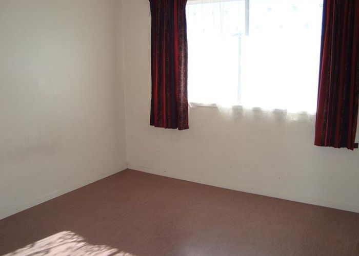  at 9/90 Kenderdine Road, Papatoetoe, Auckland