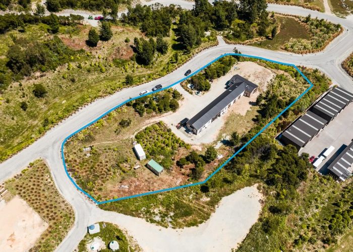  at 15 Peregrine Falcon Road, Mount Creighton, Queenstown
