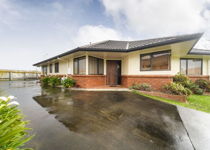  at 28 Greenwood Place, Fitzherbert, Palmerston North