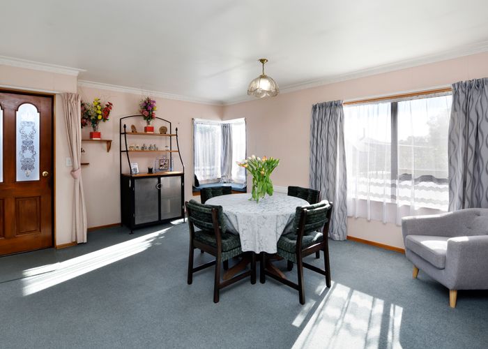  at 28 Chelsea Avenue, Richmond