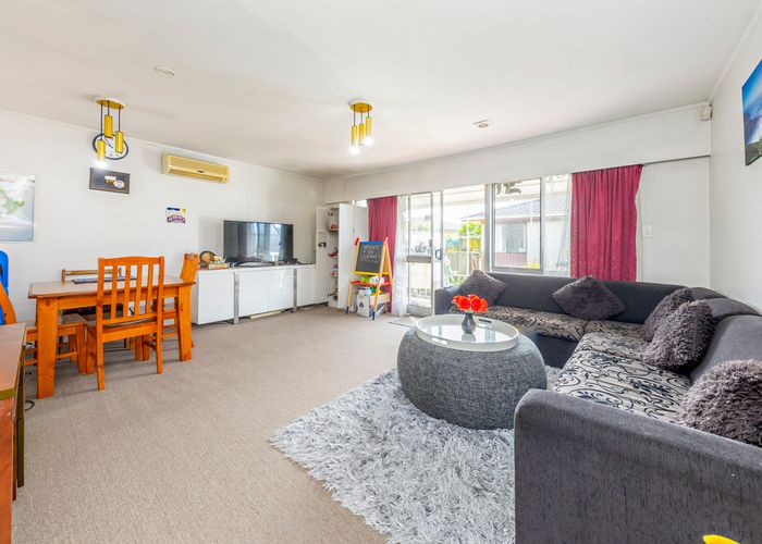  at 5/10 Scott Road, Papatoetoe, Auckland