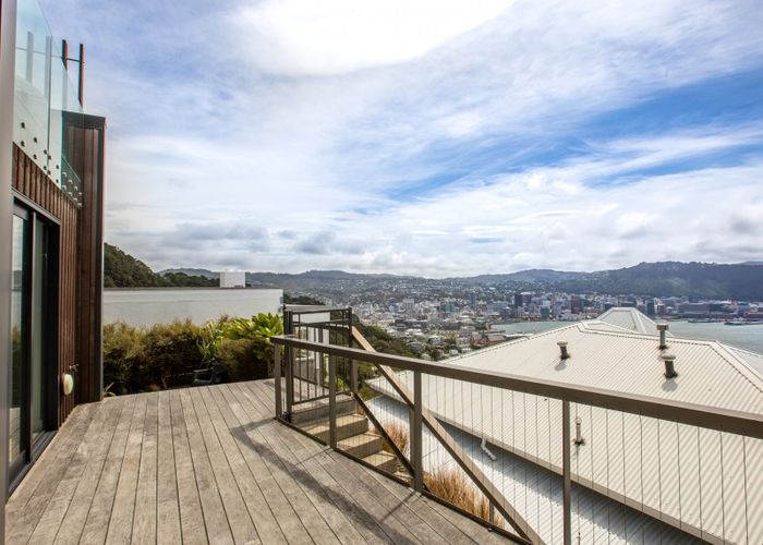  at 1B Robieson Lane, Roseneath, Wellington