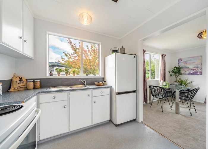  at 1/5 Crystal Grove, Birchville, Upper Hutt