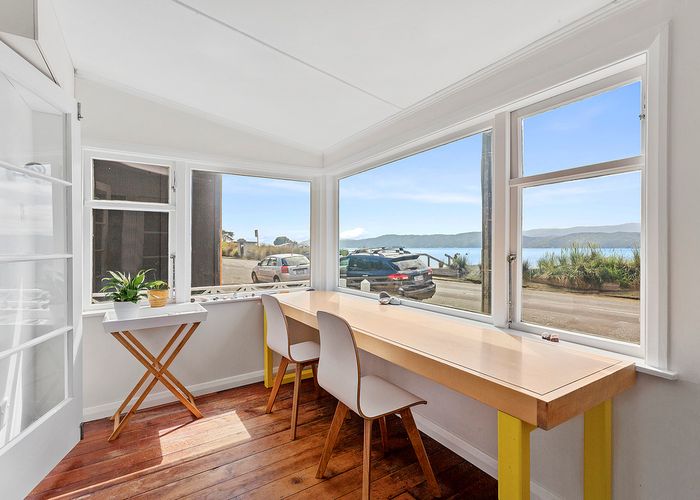  at 171 Marine Parade, Seatoun, Wellington