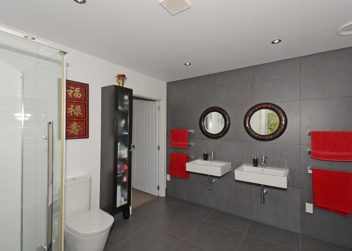  at 6 Streets Way, Timberlea, Upper Hutt