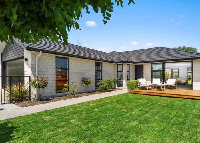  at 9 Ballintoy Park Drive, Welcome Bay, Tauranga