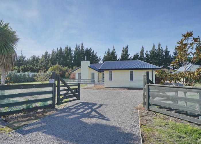  at 2/15 Thornton Close, Leithfield, Amberley