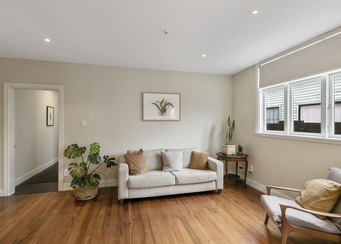  at 19 Riddlers Crescent, Petone, Lower Hutt