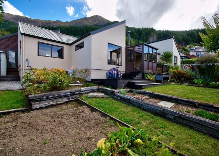  at 6 Zealand Street, Kumara, Greymouth