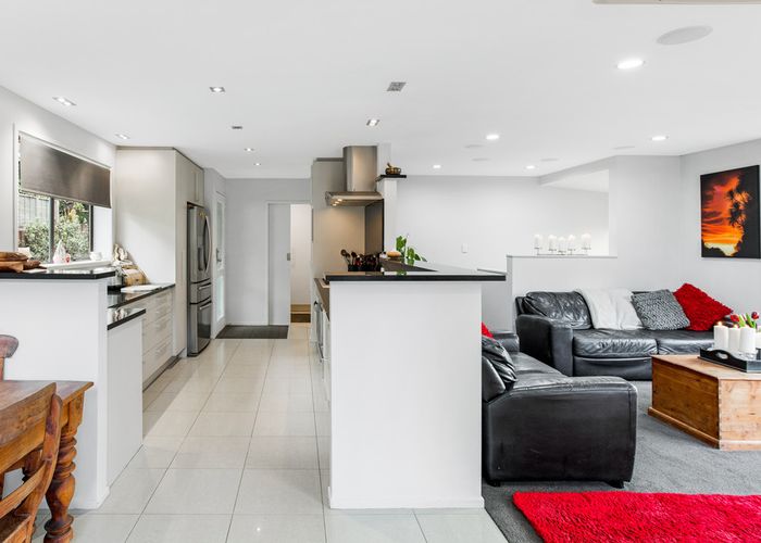 at 219 Laingholm Drive, Laingholm, Auckland