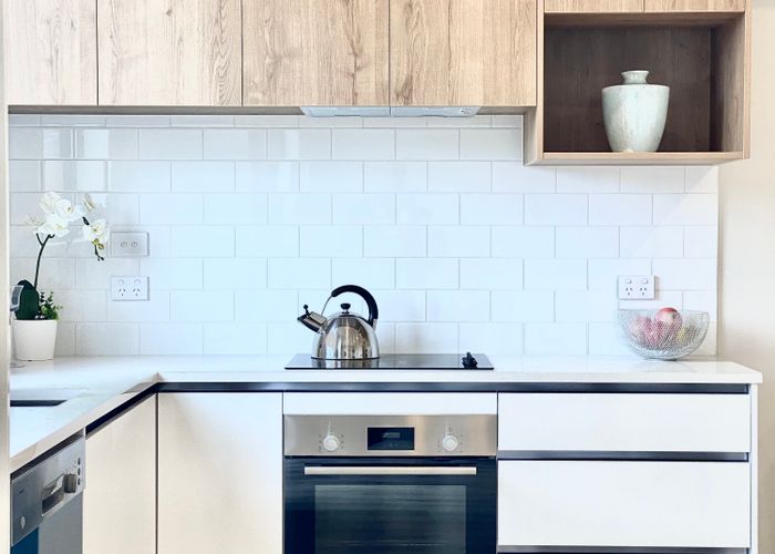  at 61 Mckinstry Avenue, Mangere East, Auckland
