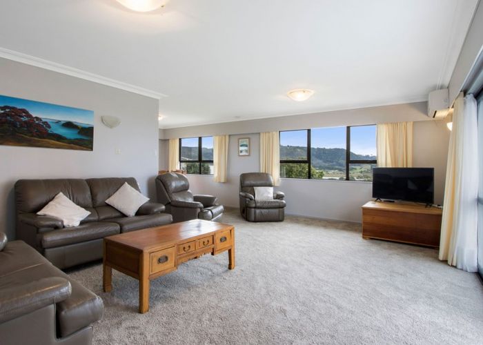  at 4 Giles Way, Tanners Point, Tahawai