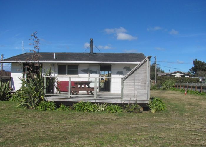 at 584 Waitarere Beach Road, Waitārere Beach, Levin