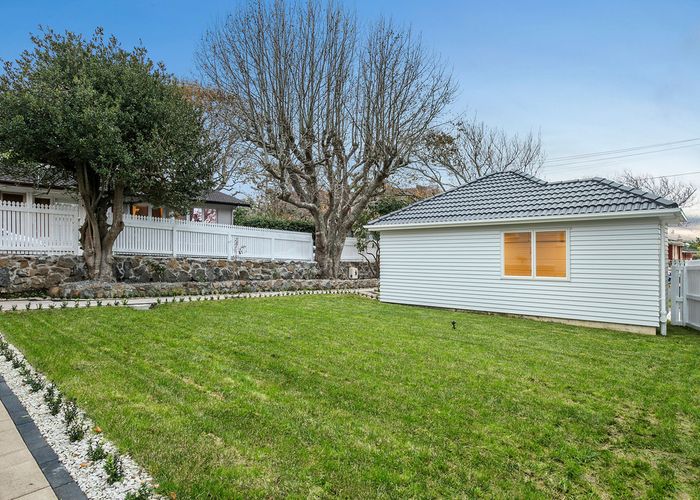  at 5 Fairview Road, Mount Eden, Auckland