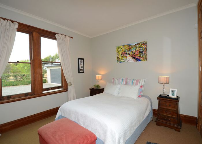  at 264 Phillips Line, Featherston
