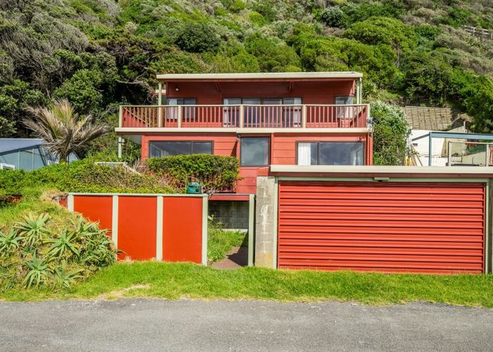  at 32 Ocean Parade, Pukerua Bay, Porirua