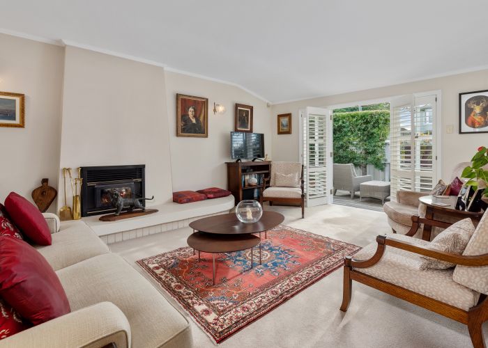  at 13 Cameron Street, Takapuna, Auckland