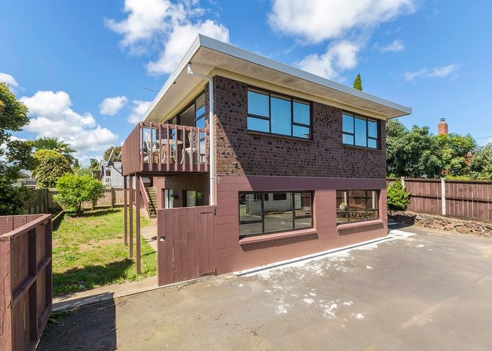  at 1/60 Wallace Road, Papatoetoe, Auckland