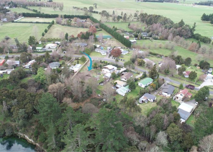  at 789 River Road, Broadlands