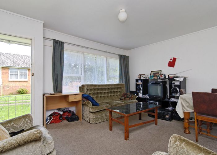  at 2/142 Panama Road, Mount Wellington, Auckland