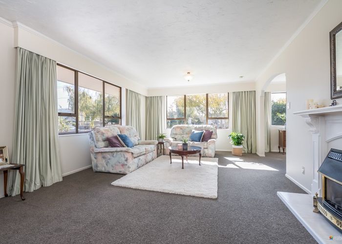 at 2/18 Norton Park Avenue, Fairfield, Lower Hutt
