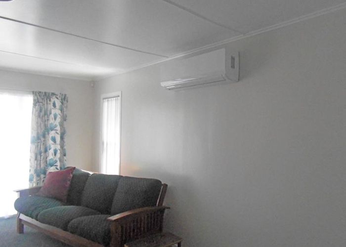  at 6 Amuri Place, Otara, Auckland