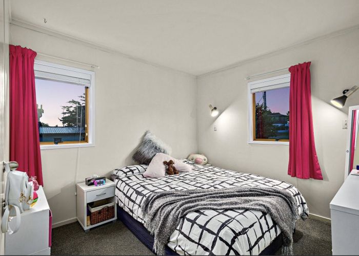  at 85 Hobsonville Road, West Harbour, Auckland