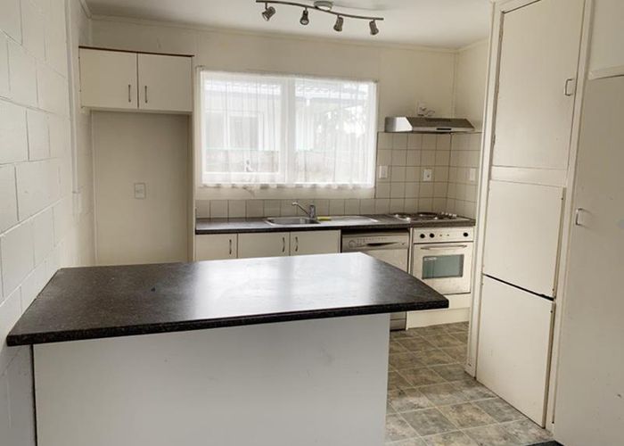  at 2/250 Princes Street East, Otahuhu, Auckland