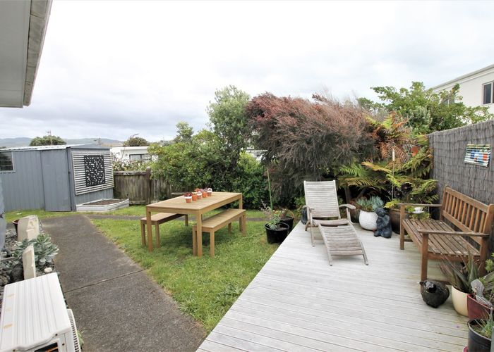  at 5/26 Park Avenue, Titahi Bay, Porirua