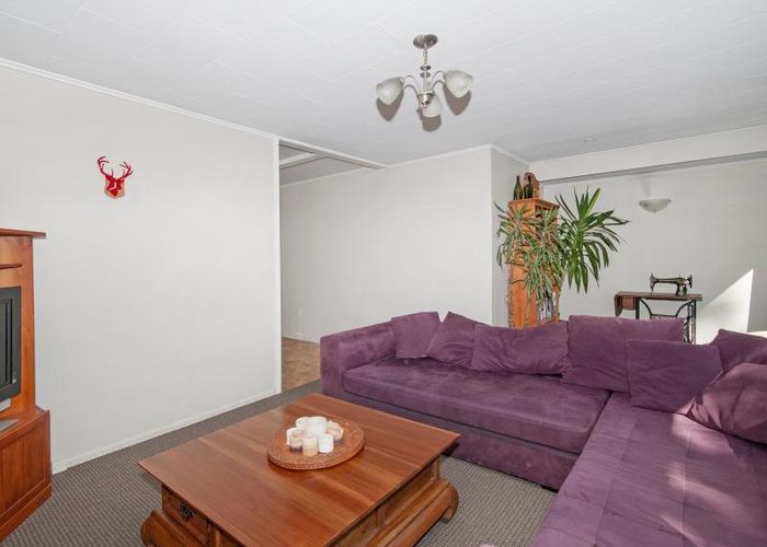  at 107 Thomas Street, Stokes Valley, Lower Hutt