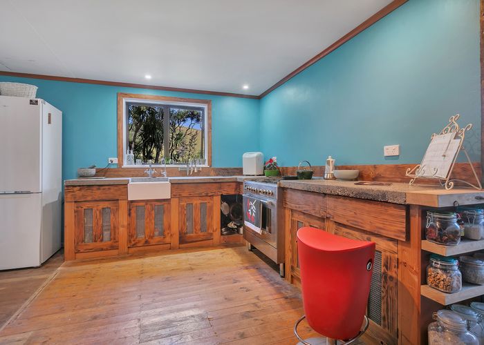  at 208 Bethells Road, Henderson