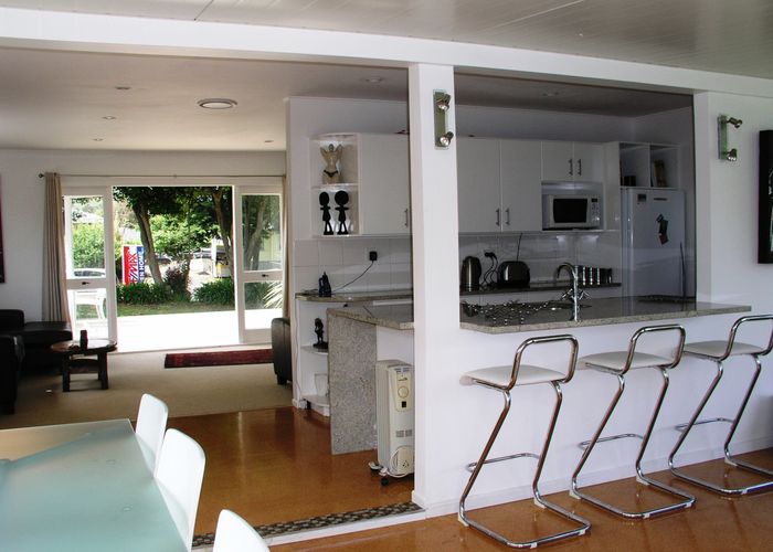  at 24 Ashcroft Avenue, Mangere Bridge, Auckland