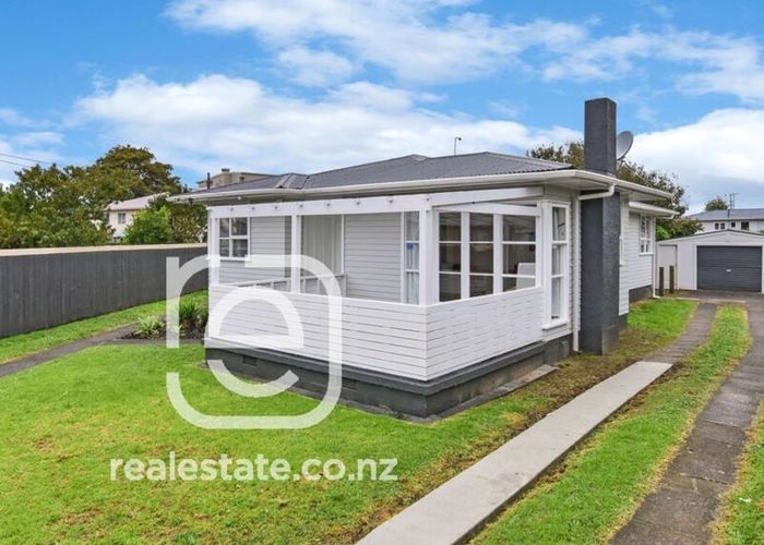  at 19 Hardie Street, Mangere East, Auckland