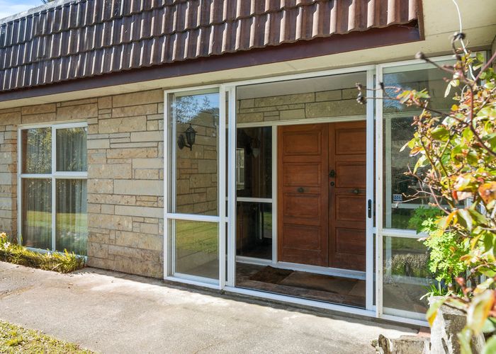  at 53 Thomas Street, Stokes Valley, Lower Hutt