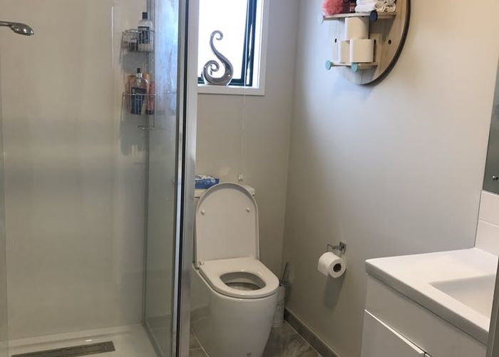  at 42 Hain Avenue, Mangere East, Auckland