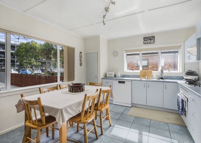  at 8 Orakau Road, Mangere East, Auckland